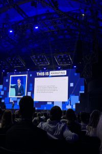Adis Pezerovics Vortrag This is Marketing Messe Kopie Adis Pezerovics Vortrag This is Marketing Messe Kopie